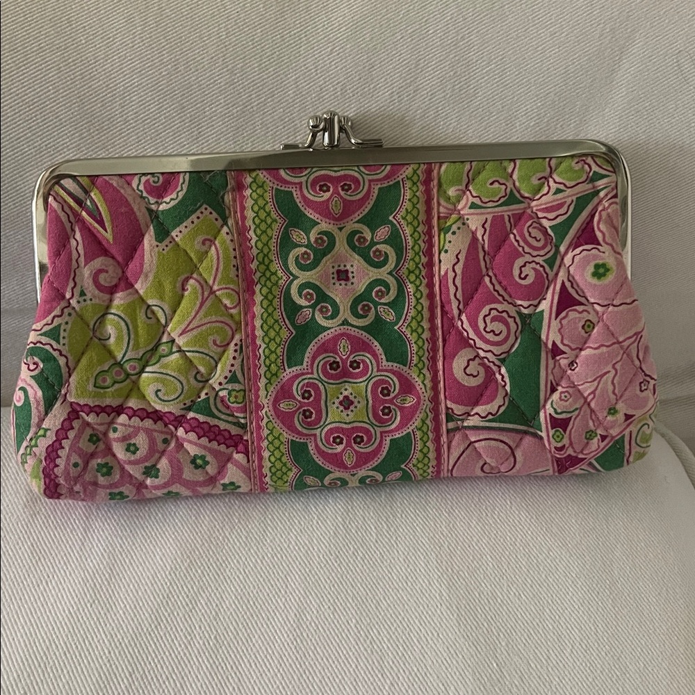 Vera Bradley Pinwheel Pink Double Kiss Lock Clutch, ID, Credit Cards, Zip Pocket - Picture 2 of 4